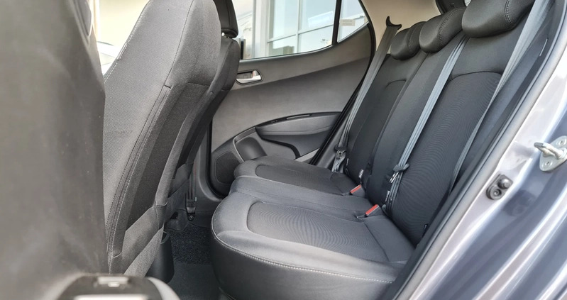 Hyundai i10 cena 51900 przebieg: 68622, rok produkcji 2018 z Trzebinia małe 562